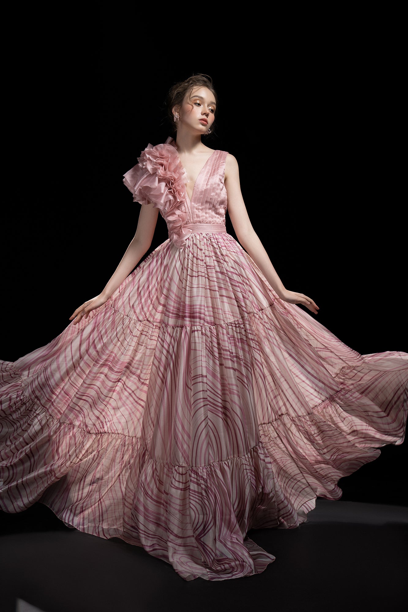 Tricia Shiny Silk wave dress